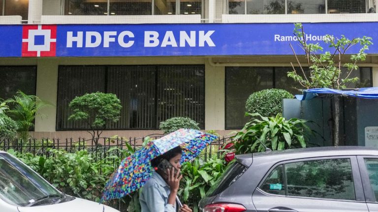 HDFC Bank to Accept Senior Citizens’ Savings Scheme Deposits — Big Boost for Investors!